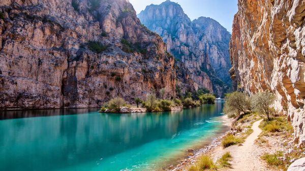 Top 10 sentiers à découvrir dans les gorges du Verdon